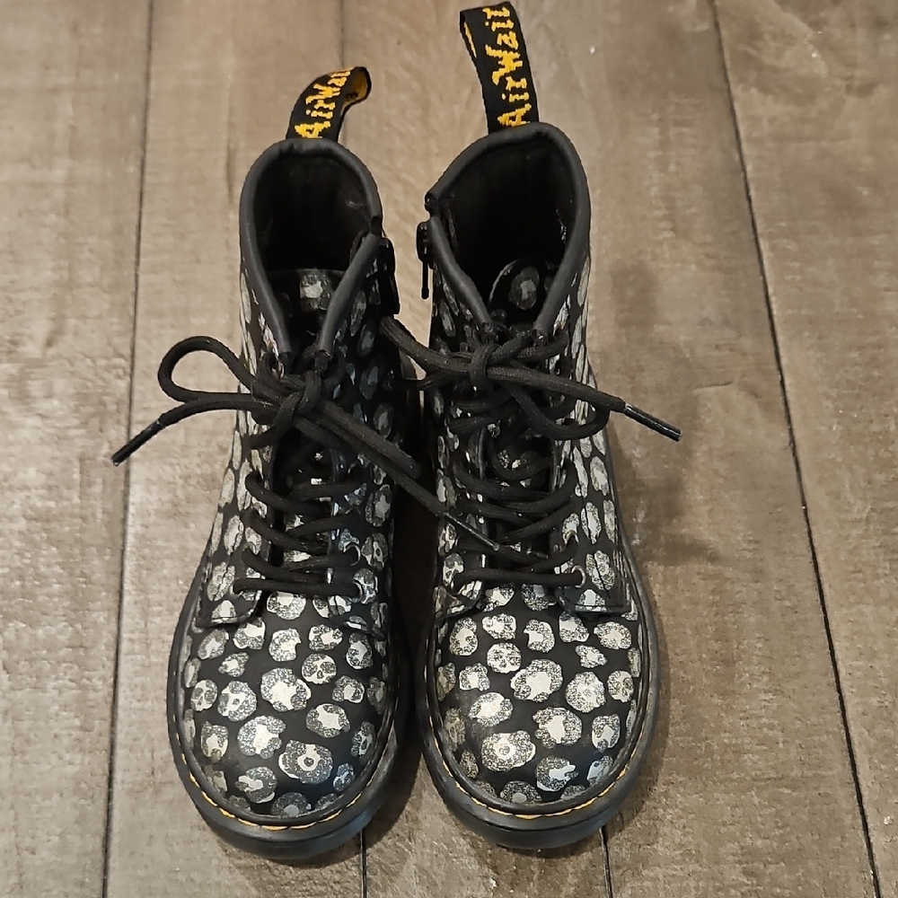 Dr. Martens Kids Loud Leopard Boots